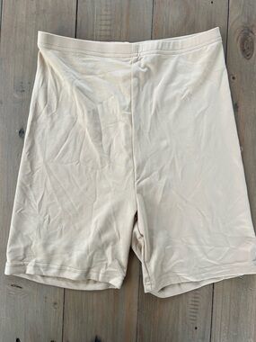 SHEIN Athletic Bike Shorts in Light Beige Size S/4